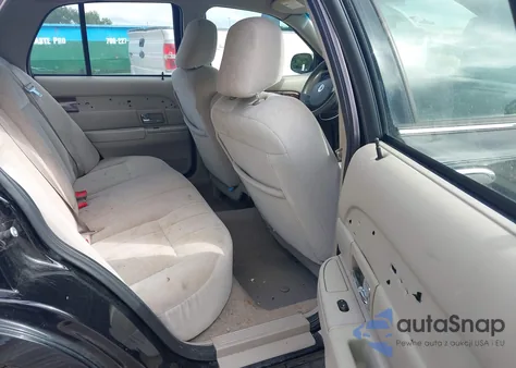 2007 Mercury Grand Marquis Gs z USA, uszkodzony, nr VIN 2MEFM74VX7X621916